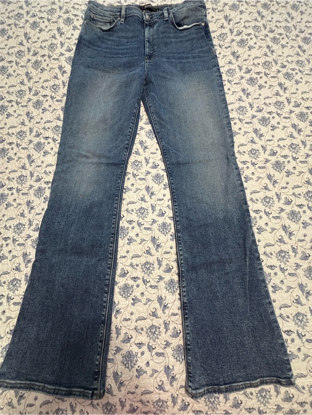 Hudson Los Angeles women’s Size 32 Barbara Bootcut Jeans Organic Cotton